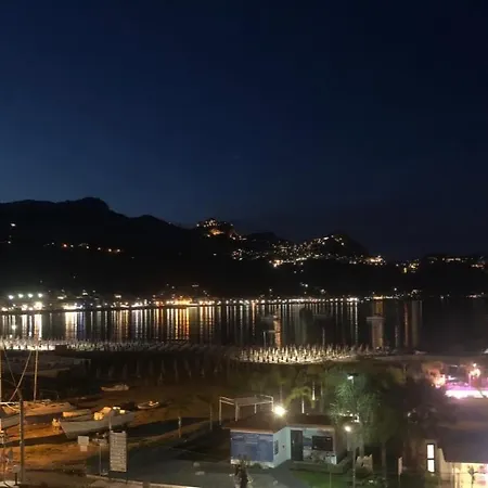 Casablu, Un Delizioso Bilocale Sulla Baia Di Naxos Apartment Giardini Naxos Exterior photo