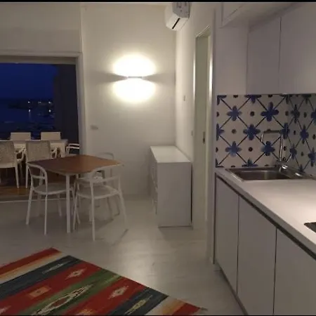 Casablu, Un Delizioso Bilocale Sulla Baia Di Naxos Apartment Giardini Naxos Exterior photo