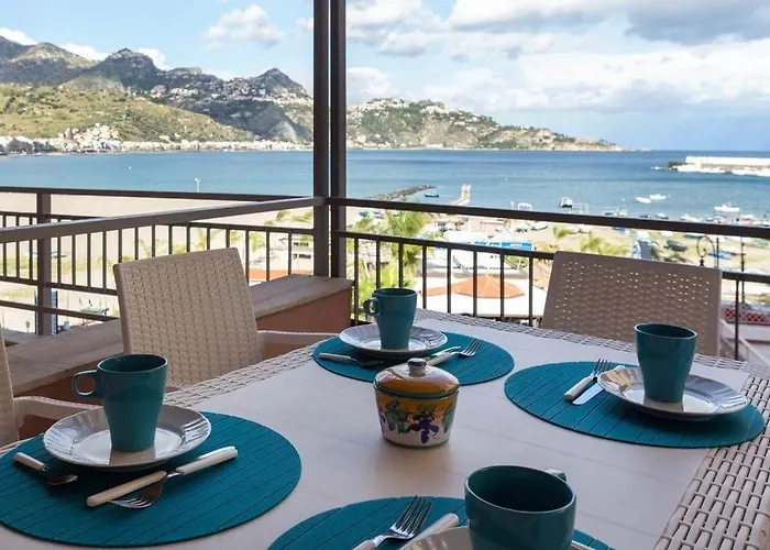 Casablu, Un Delizioso Bilocale Sulla Baia Di Naxos